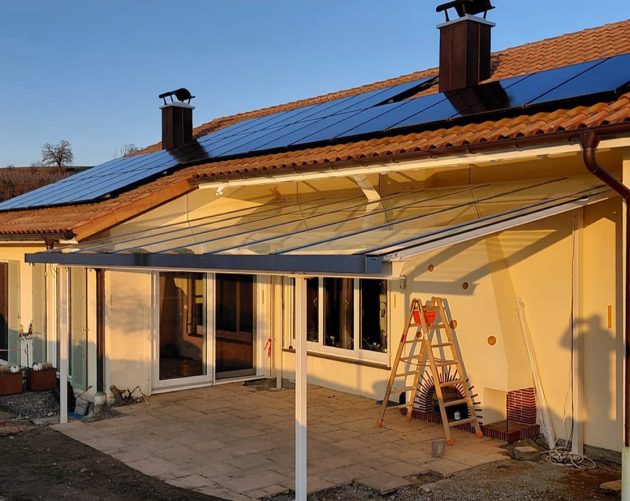 Stahl- und Glas-Terrassenüberdachung